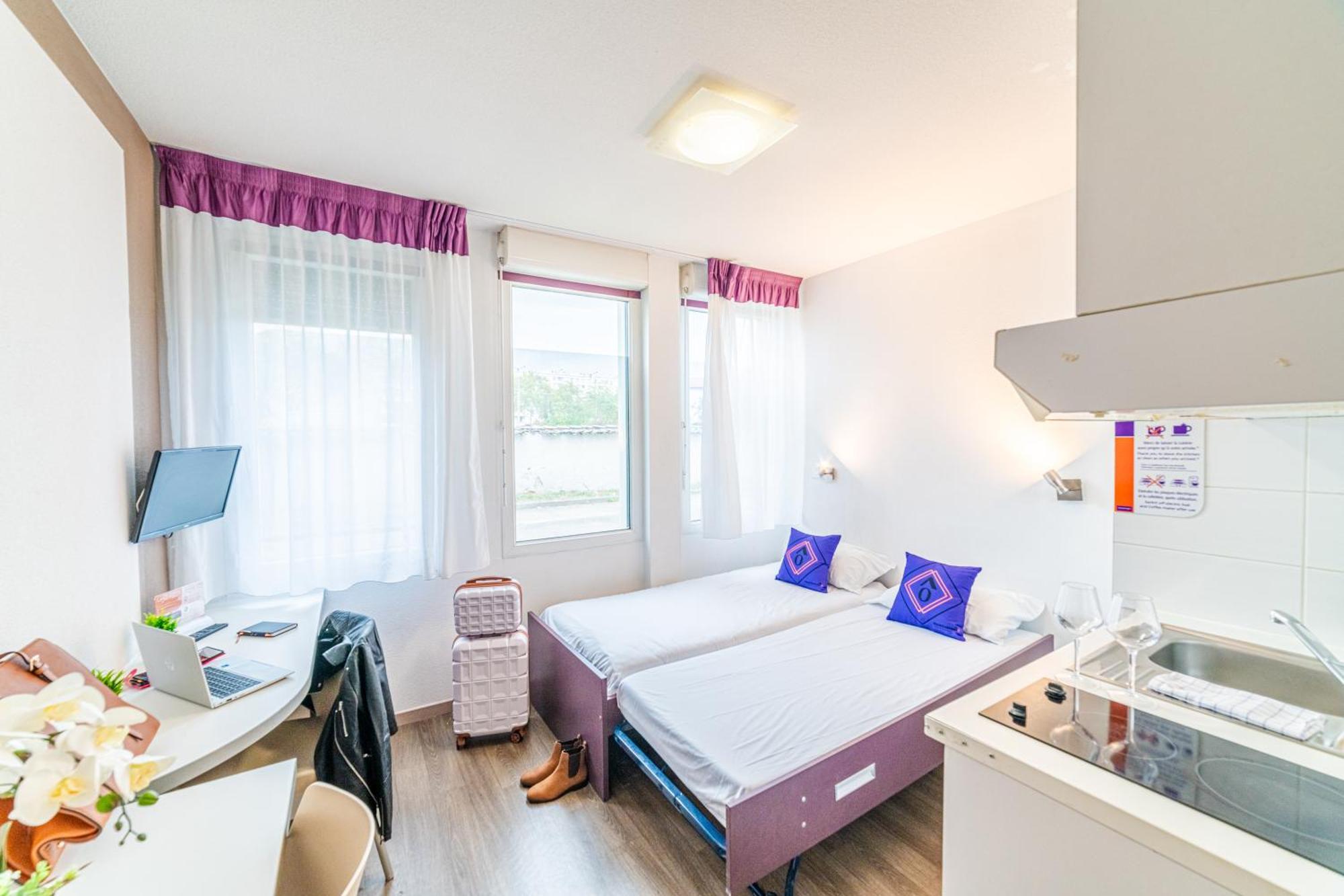 Montempo Apparthotel Lyon Viviani Венісьє Екстер'єр фото